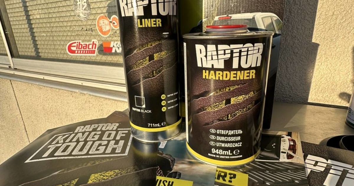 ラプターライナーの施工開始いたしました パーツ塗装などにも！ 山梨県